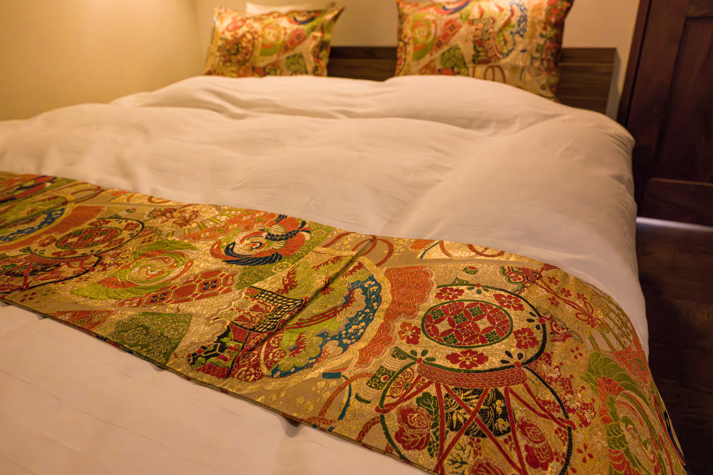 3piece set:Bed throw & cushion cover40*60-Hohoh